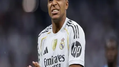 “NBA焦点战：鹈鹕对决湖人，巅峰对决一触即发！”